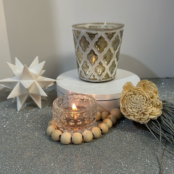 BEAUTY, SCENT UNLEASHED LLC LUXURY HAND POURED SCENTED CANDLES - Picture 4 of 4